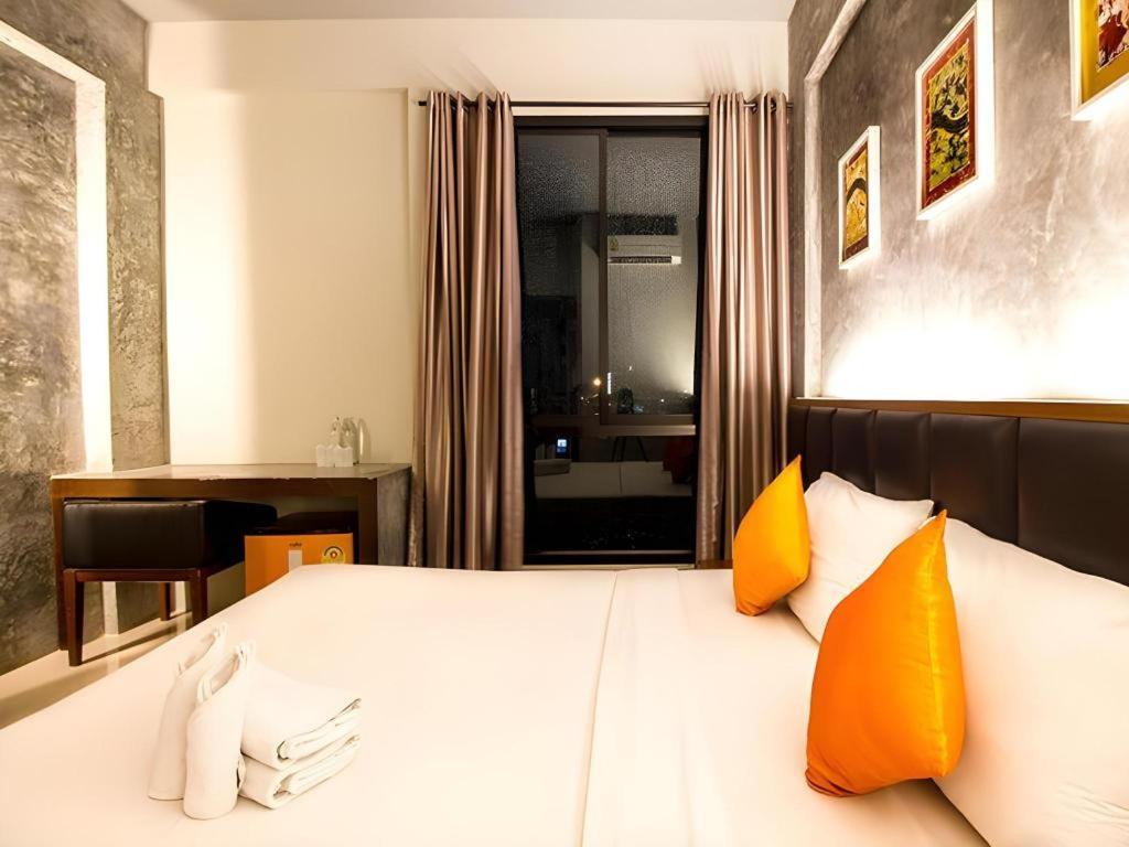 B2 Thippanate Boutique & Budget Hotel Τσιάνγκ Μάι Εξωτερικό φωτογραφία