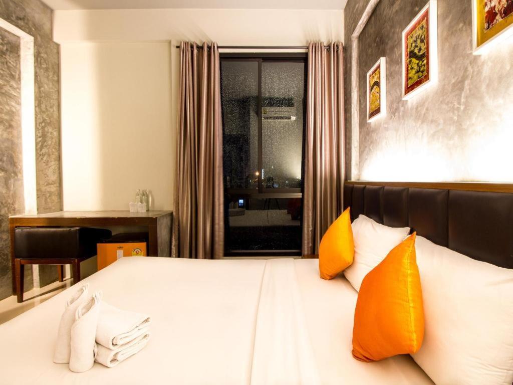 B2 Thippanate Boutique & Budget Hotel Τσιάνγκ Μάι Εξωτερικό φωτογραφία